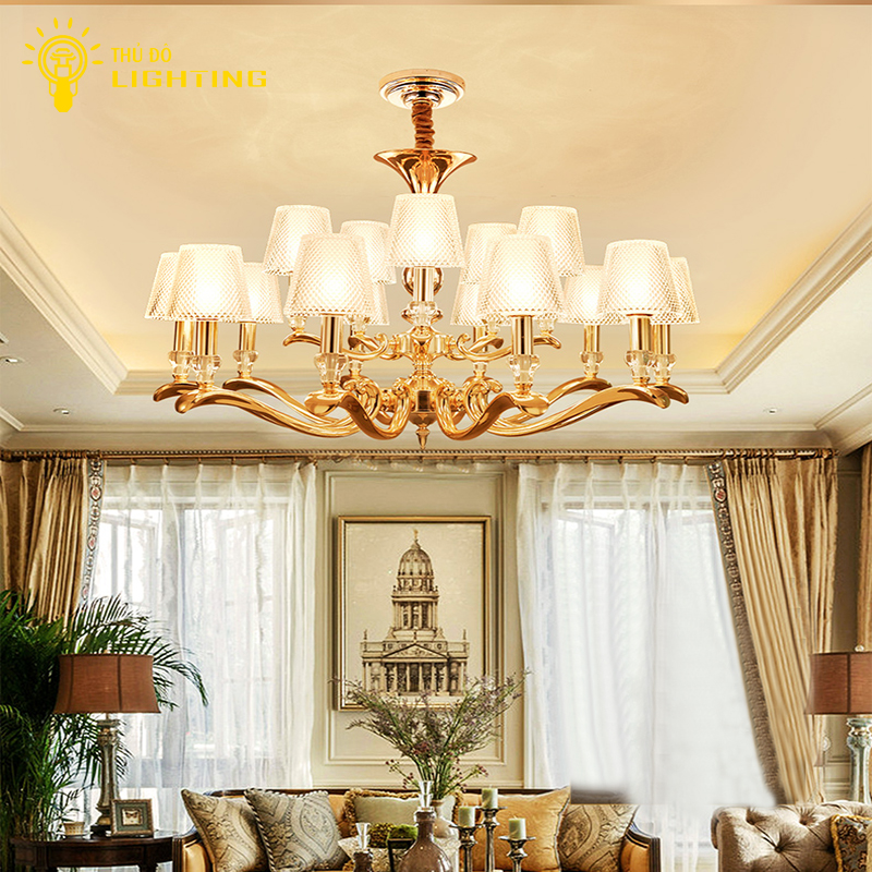 Đèn chùm tân cổ điển luxury là của hàng tuyệt vời để trang trí phòng khách tân cổ điển. Với vẻ đẹp sang trọng và kiểu dáng cổ điển, đèn chùm này khiến cho không gian trở nên lịch lãm hơn. Hãy xem hình ảnh và tìm hiểu thêm về đèn chùm tân cổ điển luxury để trang trí phòng khách đẳng cấp.