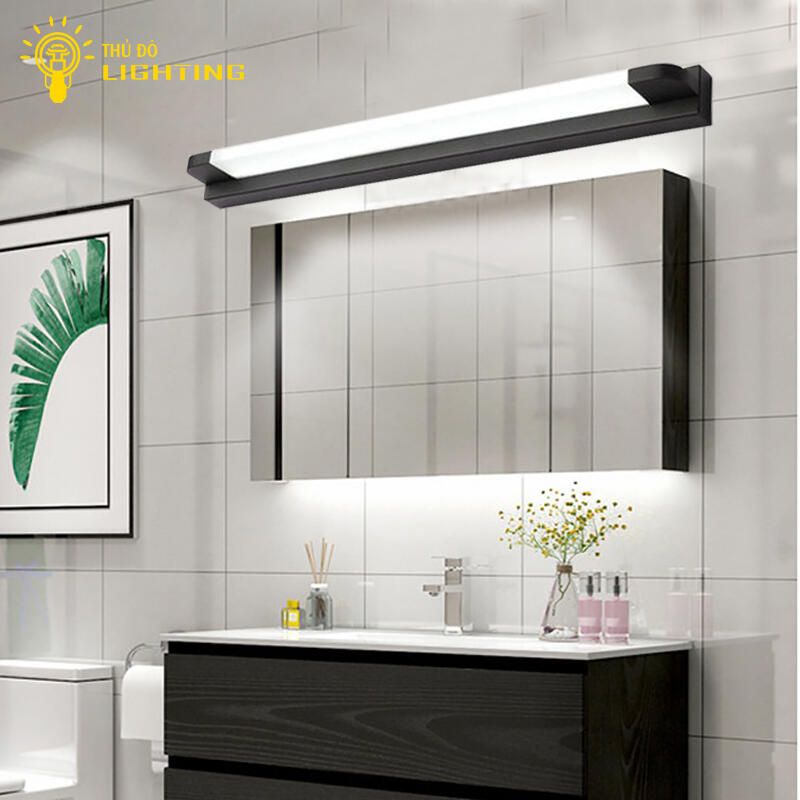 Đèn LED trang trí phòng tắm nổi bật hiện nay là sản phẩm không thể thiếu để tạo điểm nhấn cho không gian với ánh sáng ấm áp, êm dịu. Với thiết kế đẹp mắt, đèn soi gương trang trí phòng tắm giúp khách hàng có thêm trải nghiệm tuyệt vời khi tắm rửa, tạo cảm giác thoải mái hơn trước khi bước ra khỏi phòng tắm.
